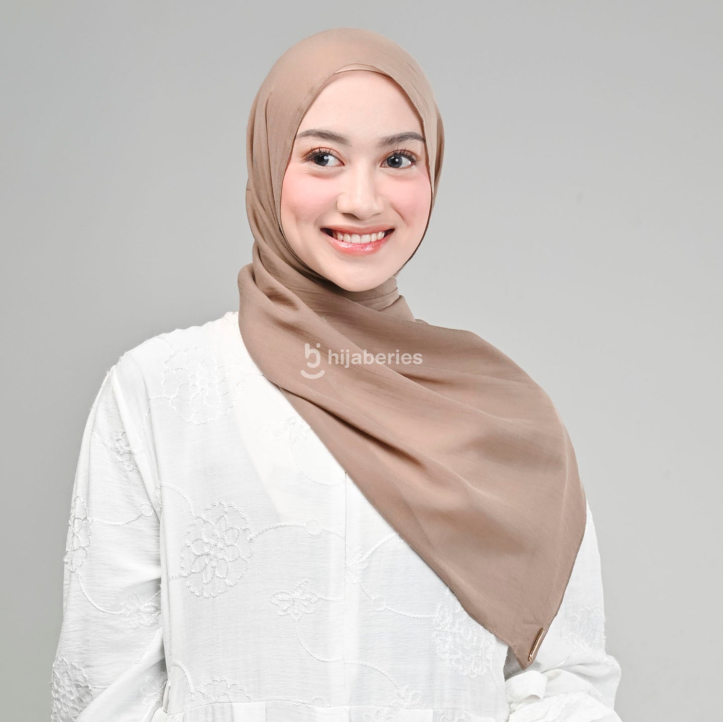 Pashmina Viscose Tencel Hijaberies (Hijab Pashmina dengan Exclusive Box) - Taupe