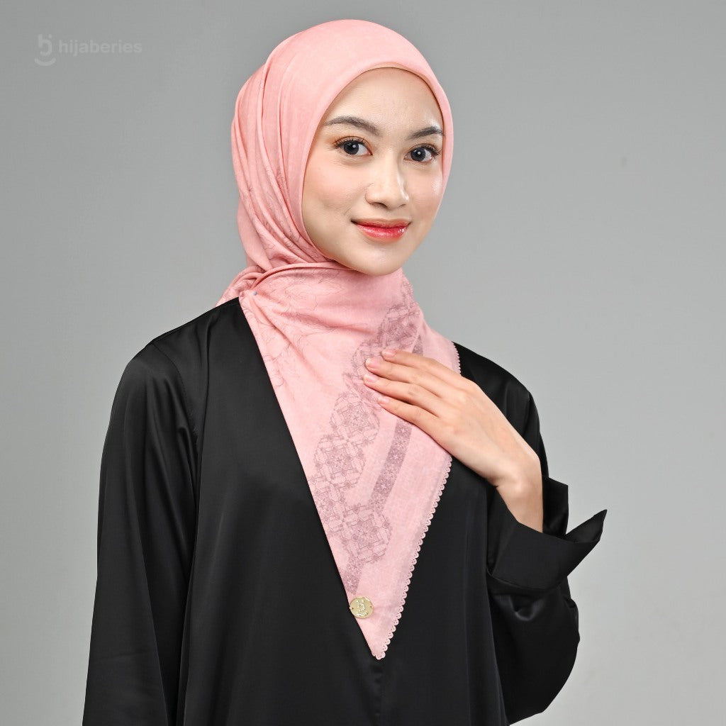 Hijaberies Signature - Hijab Segiempat Motif with Exclusive Box
