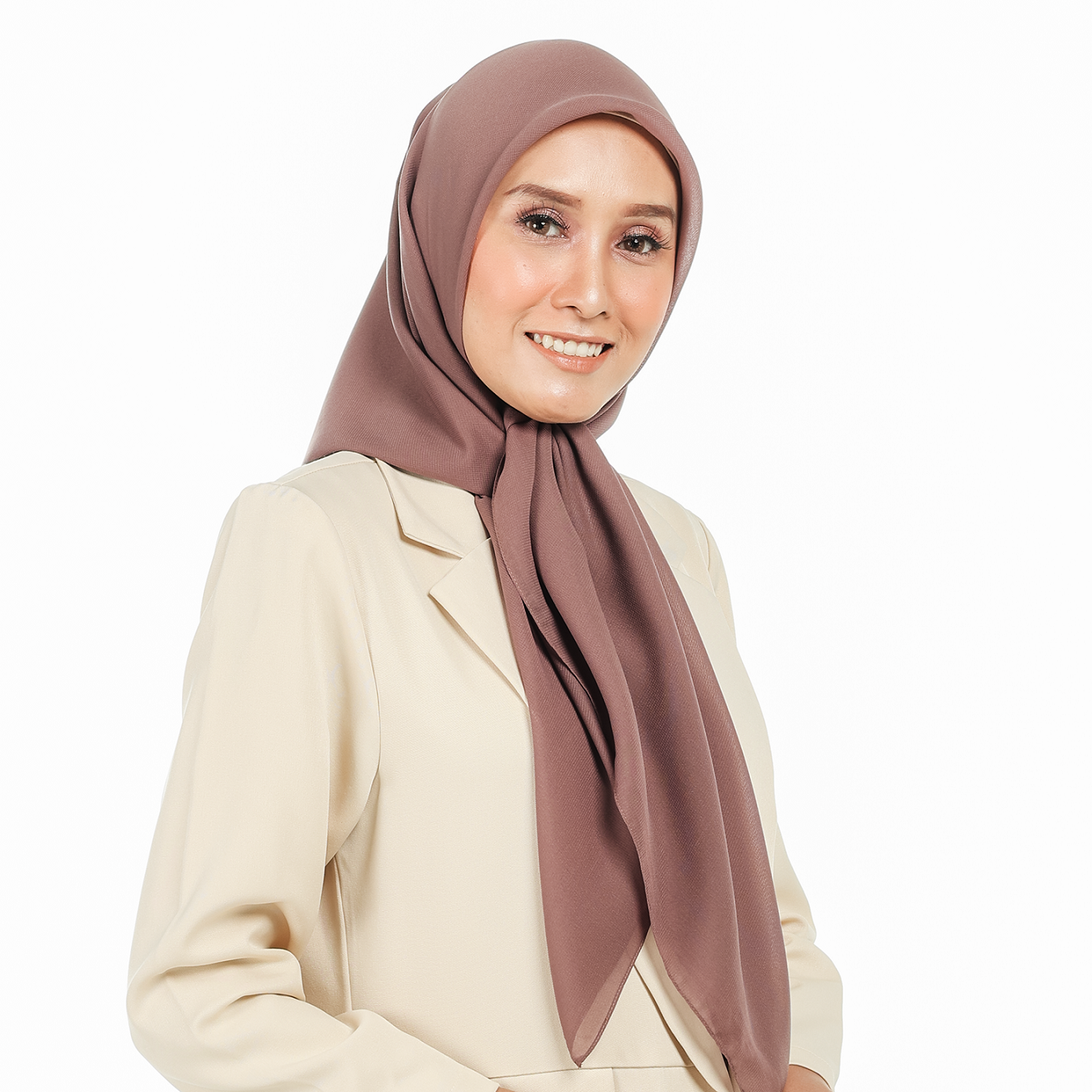 Nura Square Pollycotton Logo Metal Hijaberies (TOFFEE)