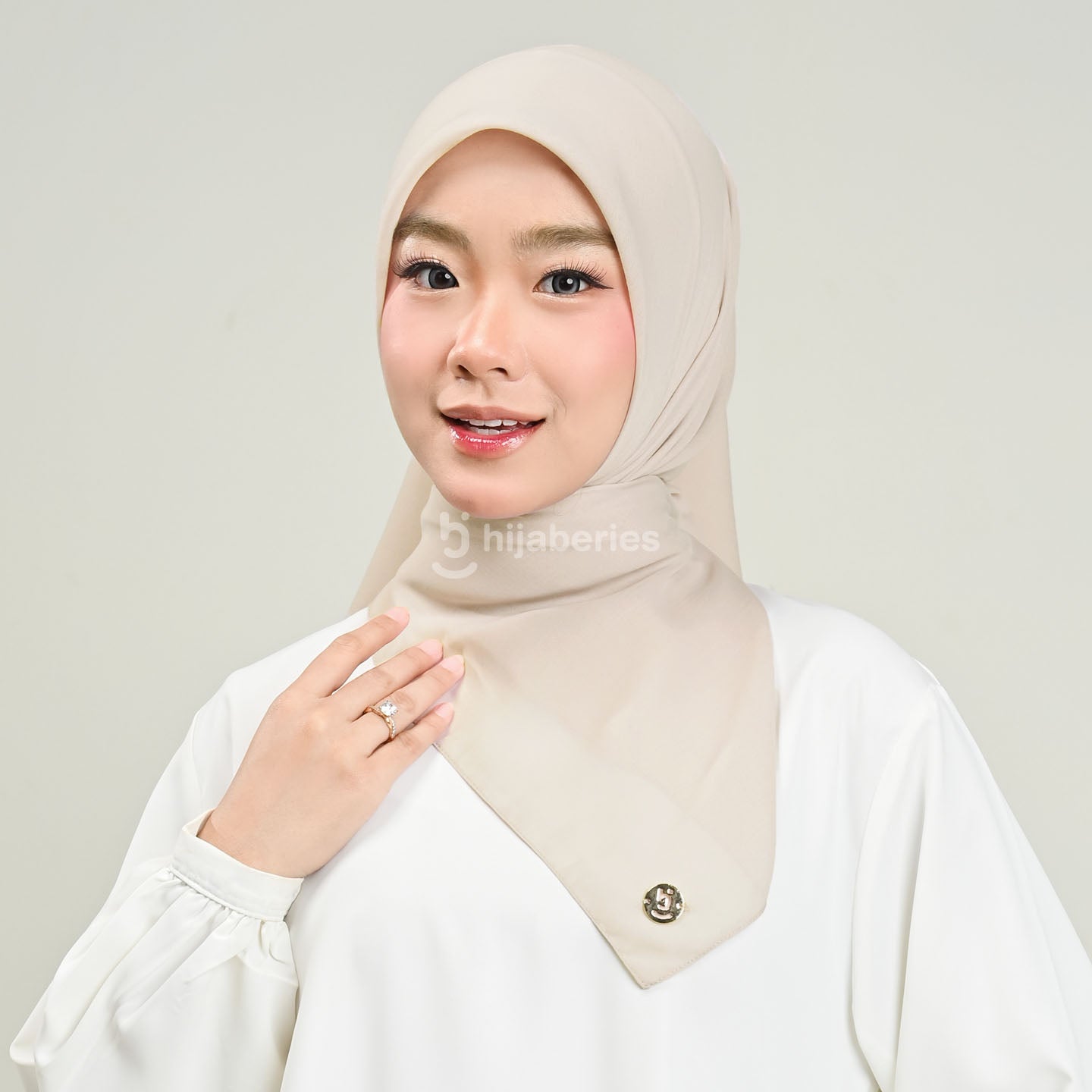 Hijaberies - Baby Voal Square (Hijab Segiempat Voal Exclusive Ukuran 110x110 cm)