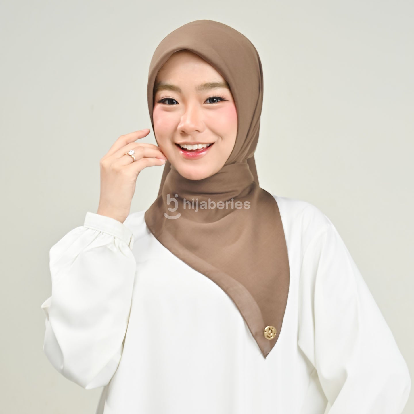 Hijaberies - Baby Voal Square (Hijab Segiempat Voal Exclusive Ukuran 110x110 cm)