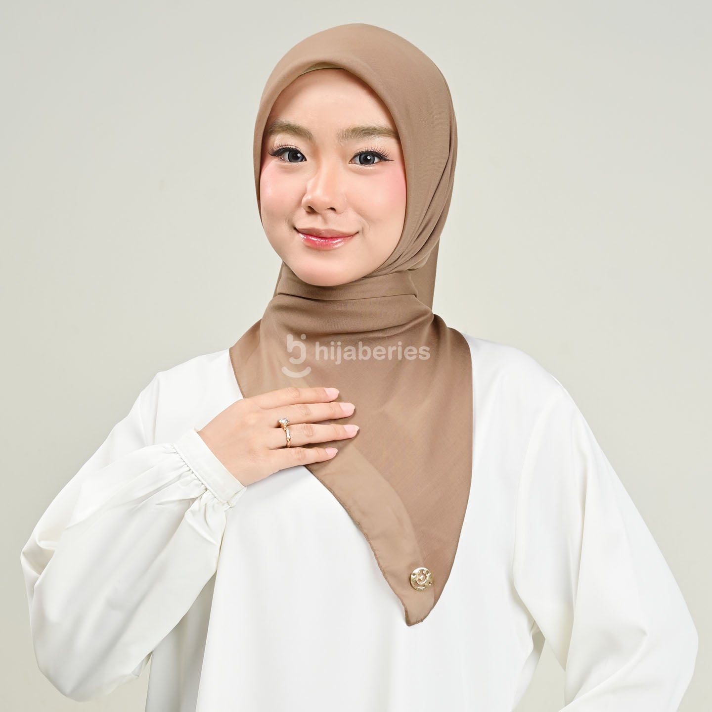 Hijaberies - Baby Voal Square (Hijab Segiempat Voal Exclusive Ukuran 110x110 cm)