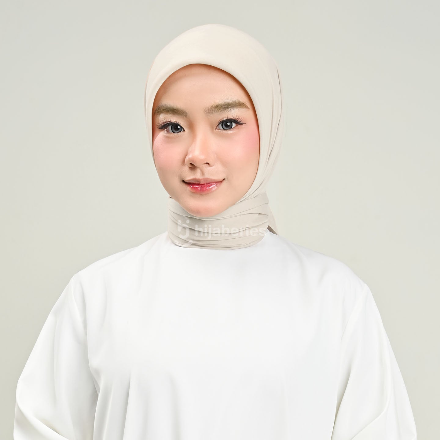 Hijaberies - Baby Voal Square (Hijab Segiempat Voal Exclusive Ukuran 110x110 cm)