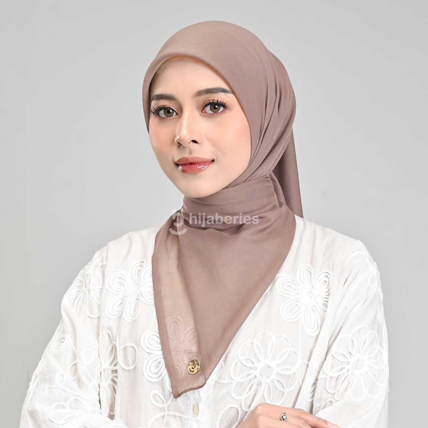 Hijaberies - Paris Legend (Hijab Segi Empat 110x110 cm)