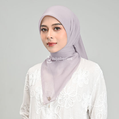 Hijaberies - Paris Legend (Hijab Segi Empat 110x110 cm)