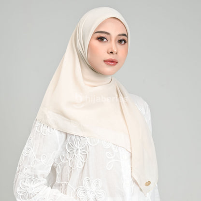 Hijaberies - Paris Legend (Hijab Segi Empat 110x110 cm)