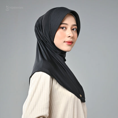 Bergo Basic Reguler - Black