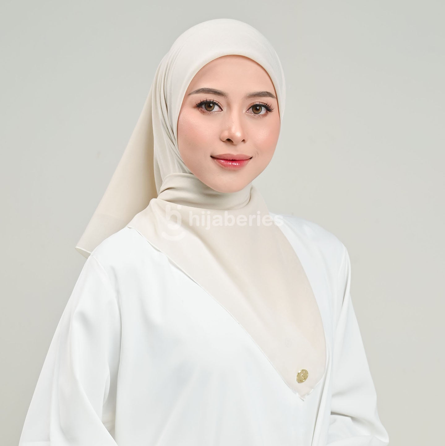 Hijaberies - Paris Legend (Hijab Segi Empat 110x110 cm)