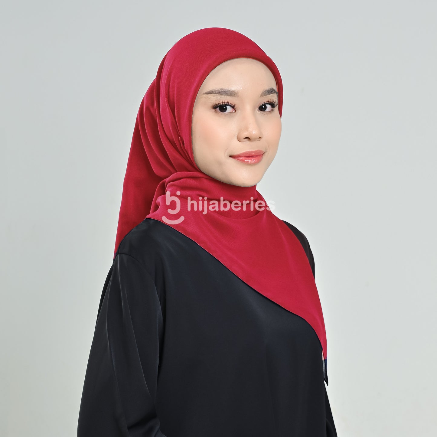 Hijaberies - Pollycotton Premium Nura Square (Kerudung Potton Jahit Tepi dan Neci)