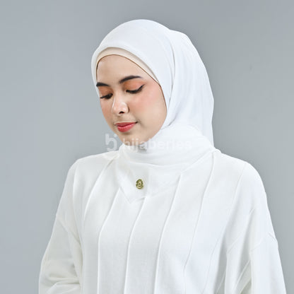 Hijaberies - Paris Basic Japan (Hijab Segiempat Paris Neci)