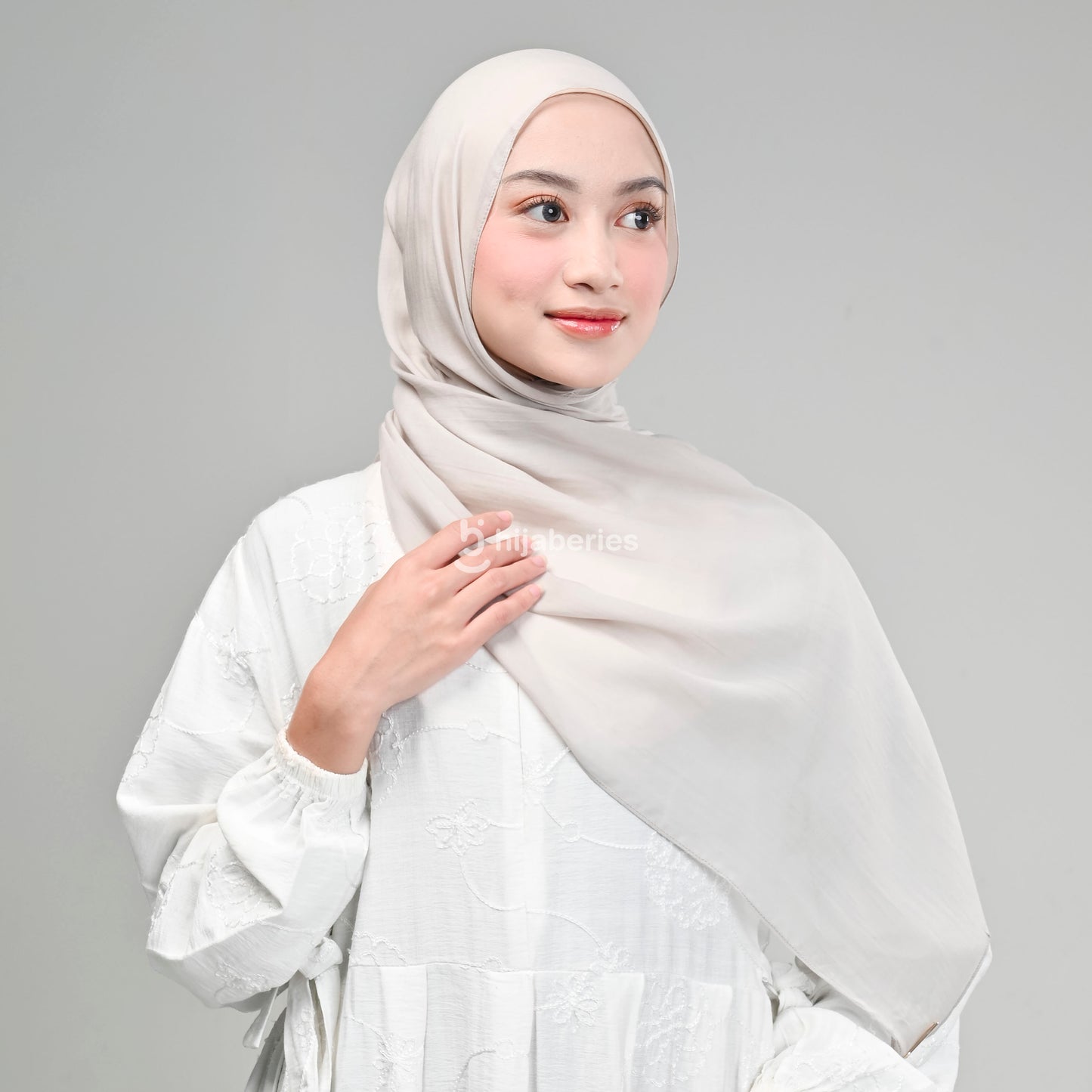 Pashmina Viscose Tencel Hijaberies (Hijab Pashmina dengan Exclusive Box) - Biscuit