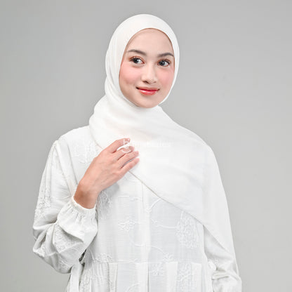 Pashmina Viscose Tencel Hijaberies (Hijab Pashmina dengan Exclusive Box) - Broken White