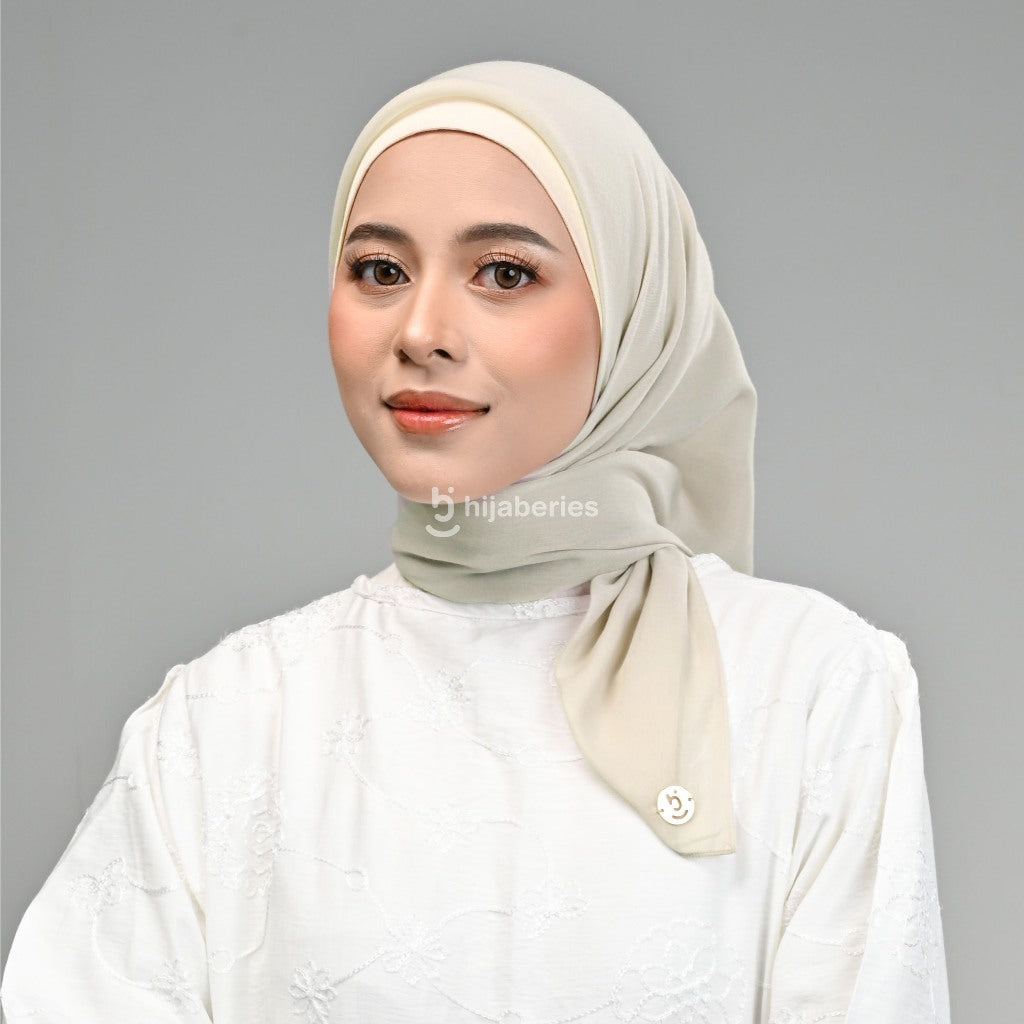 Hijaberies - Paris Legend (Hijab Segi Empat 110x110 cm)