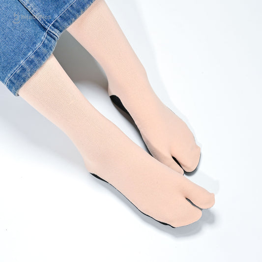 Reguler Jempol Sock (Cream Black Sole) - Kaos Kaki Wanita