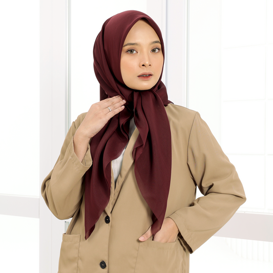 Emily Paris Plain Voile LC Hijaberies - Plum Maroon