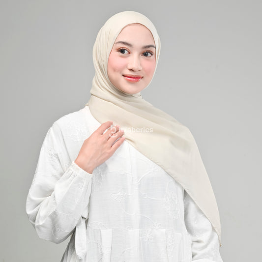 Pashmina Viscose Tencel Hijaberies (Hijab Pashmina dengan Exclusive Box) - Ivory