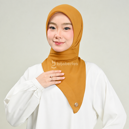 Baby Voal Square Hijaberies – Hijab Segi Empat Voal Premium Polos 110x110 cm, Tebal, Tidak Menerawang & Mudah Dibentuk