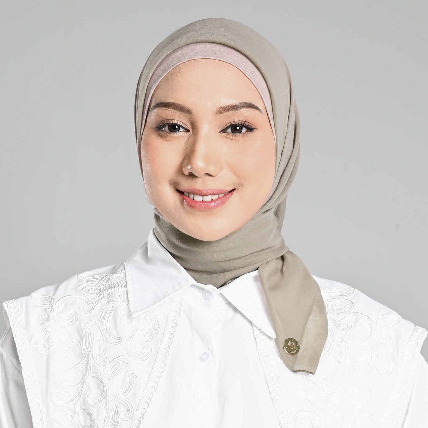 Hijaberies - Paris Legend (Hijab Segi Empat 110x110 cm)