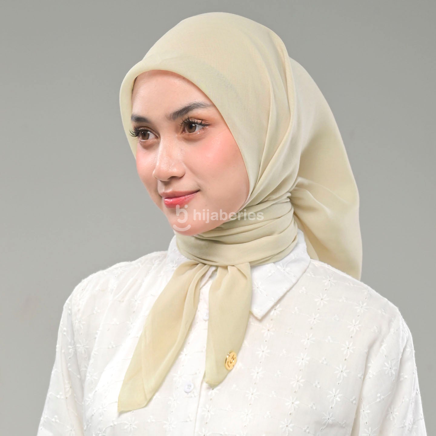 Hijaberies - Paris Legend (Hijab Segi Empat 110x110 cm)