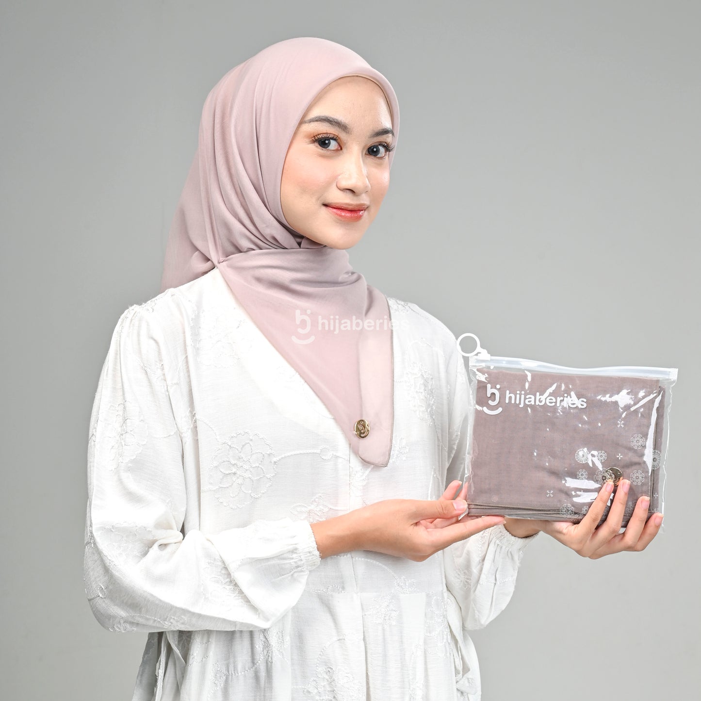 Paris Basic Japan Soft Touch Neci 4 Sisi Hijaberies - V2 Ivory