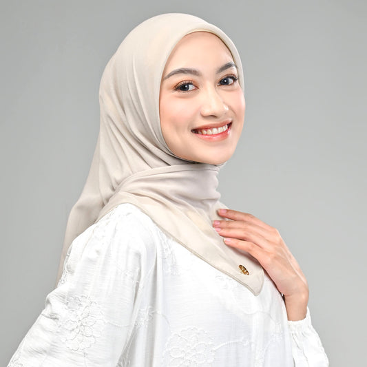 Paris Basic Japan Soft Touch Neci 4 Sisi Hijaberies - Oat Milk