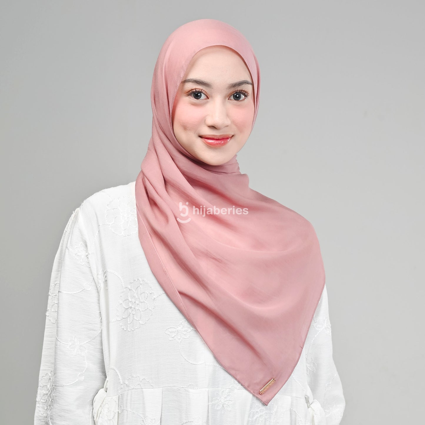 Pashmina Viscose Tencel Hijaberies (Hijab Pashmina dengan Exclusive Box) - Rose Gold