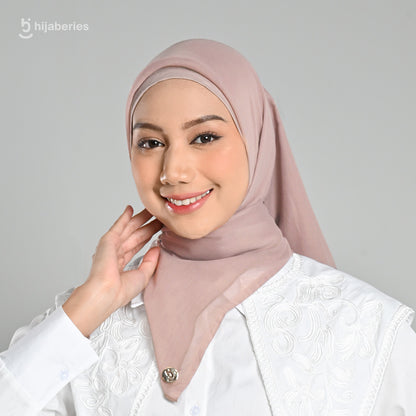 Hijaberies - Paris Legend (Hijab Segi Empat 110x110 cm)