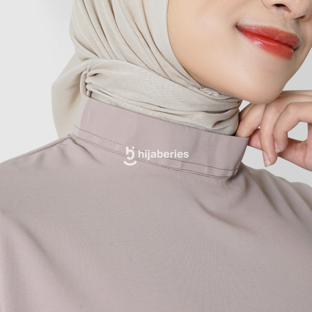 Hijaberies - Basic Flowy Blouse (Blouse Wanita Bahan Polyseter Premium)