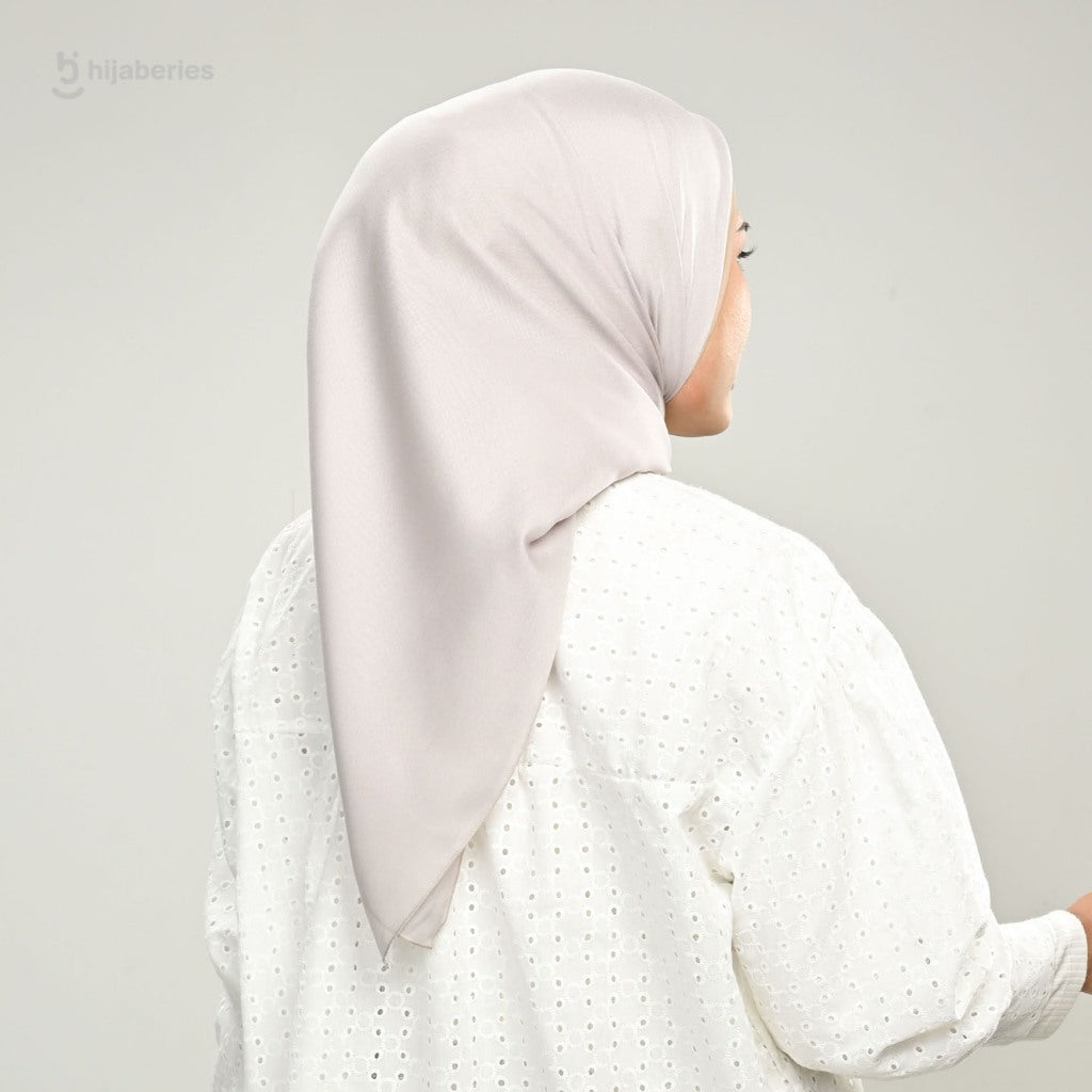 Hijaberies - Paris Irish (Hijab Segi Empat Baby Paris)