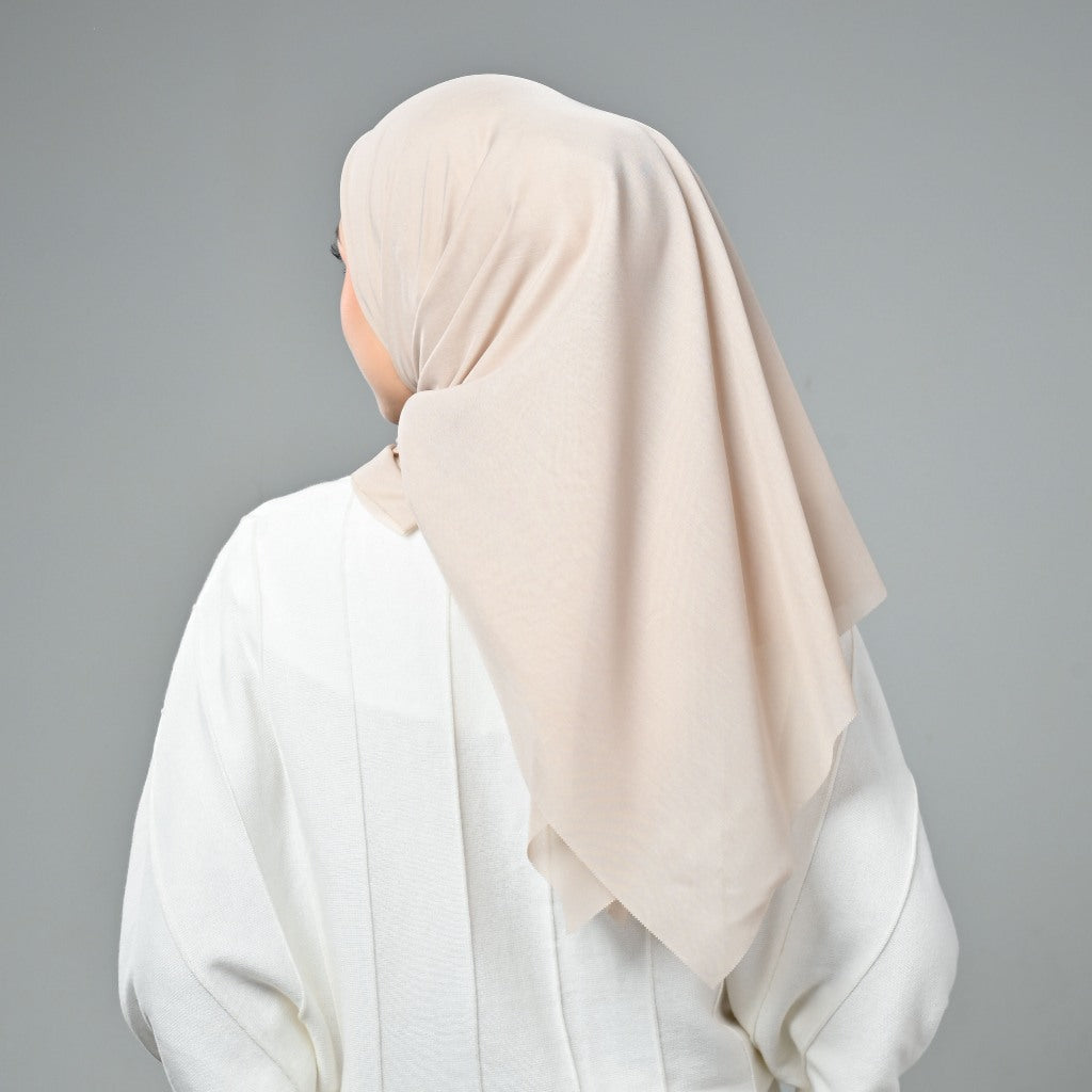 Hijaberies - Emily Paris Plain LC (Hijab Segiempat Paris Voile)