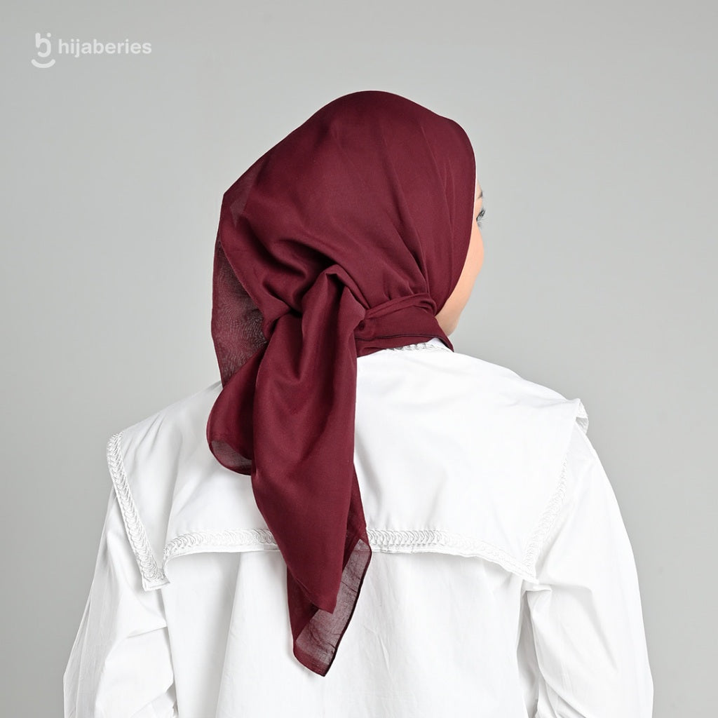 Hijaberies - Paris Legend (Hijab Segi Empat 110x110 cm)