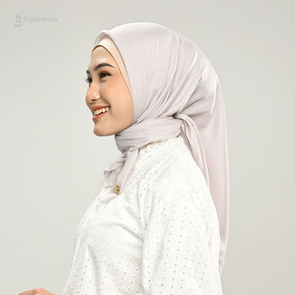 Hijaberies - Paris Irish (Hijab Segi Empat Baby Paris)