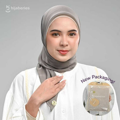 Hijaberies - Paris Basic Japan (Hijab Segiempat Paris Neci)