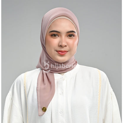 Hijaberies - Paris Basic Japan (Hijab Segiempat Paris Neci)