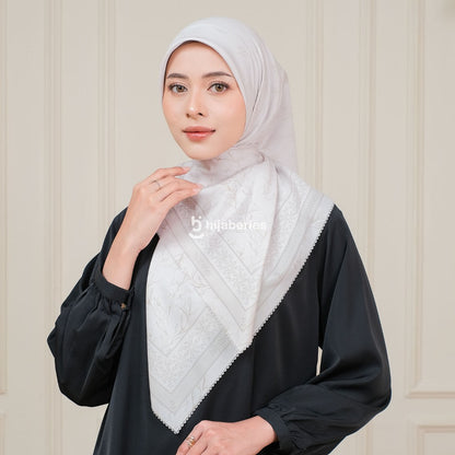Hijaberies - Atalia Digital Pouch (Hijab Motif Segiempat Ukuran 110x110 cm)