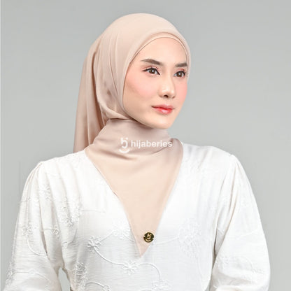 Hijaberies - Paris Basic Japan (Hijab Segiempat Paris Neci)
