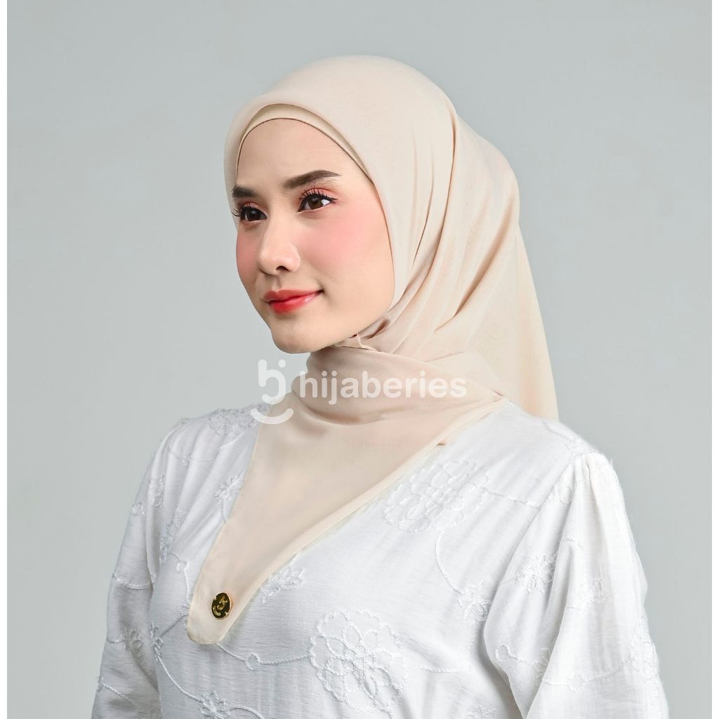 Hijaberies - Paris Basic Japan (Hijab Segiempat Paris Neci)