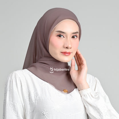 Hijaberies - Paris Basic Japan (Hijab Segiempat Paris Neci)