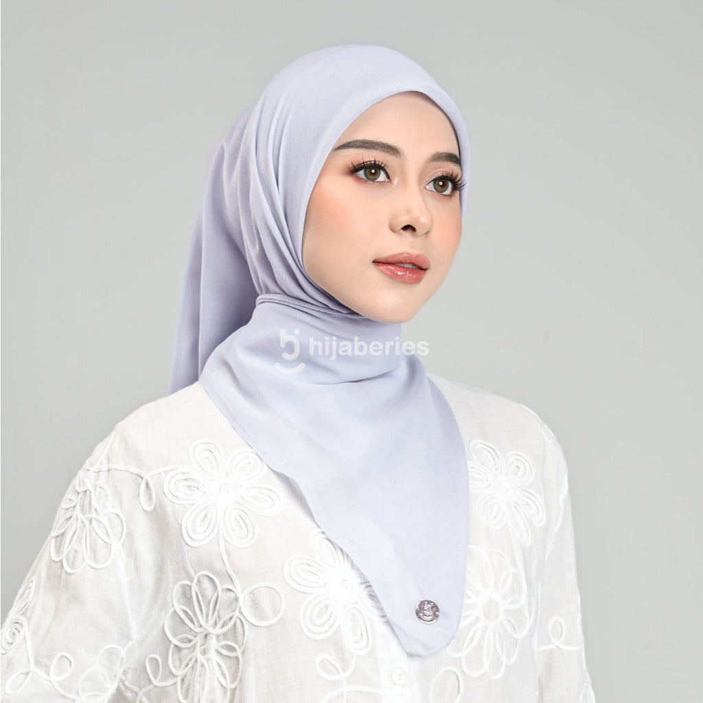 Hijaberies - Paris Legend (Hijab Segi Empat 110x110 cm)
