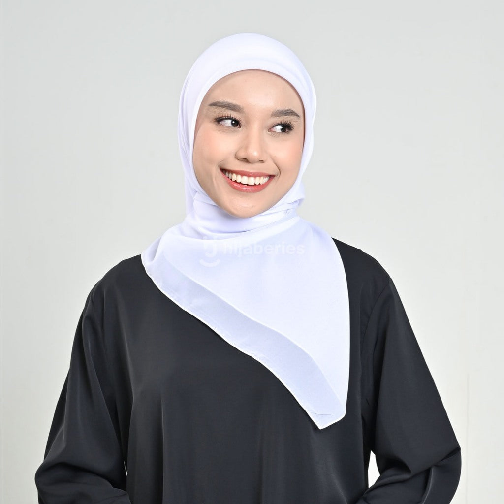 Hijaberies - Pollycotton Premium Nura Square (Kerudung Potton Jahit Tepi dan Neci)