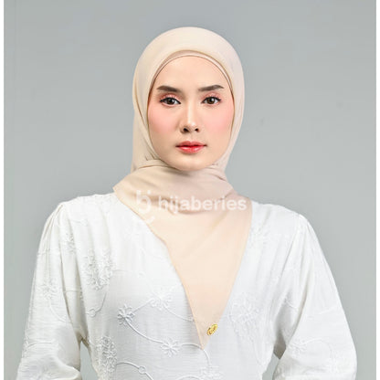Hijaberies - Paris Basic Japan (Hijab Segiempat Paris Neci)