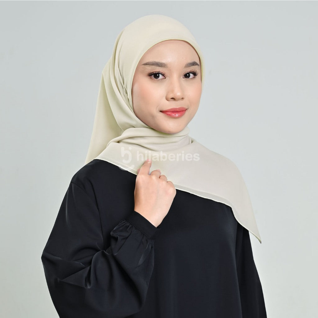 Hijaberies - Pollycotton Premium Nura Square (Kerudung Potton Jahit Tepi dan Neci)
