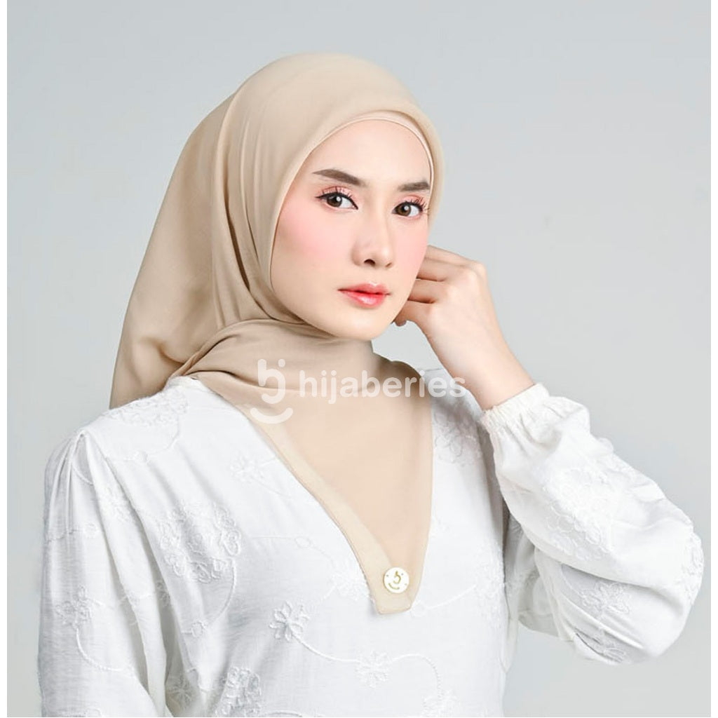Hijaberies - Paris Basic Japan (Hijab Segiempat Paris Neci)