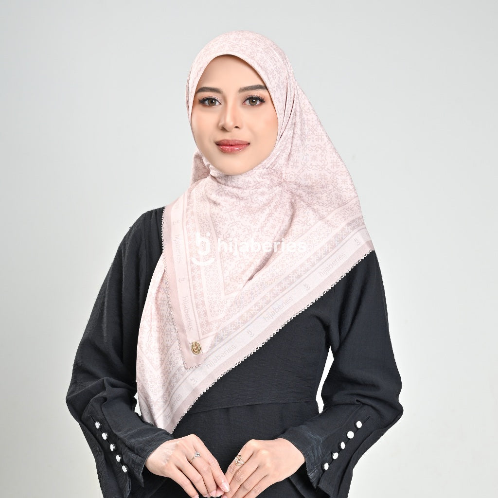Hijaberies - Atalia Digital Pouch (Hijab Motif Segiempat Ukuran 110x110 cm)