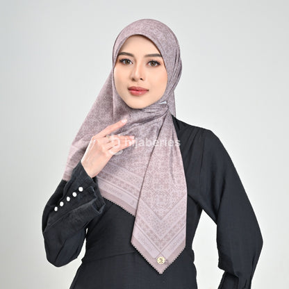 Hijaberies - Atalia Digital Pouch (Hijab Motif Segiempat Ukuran 110x110 cm)