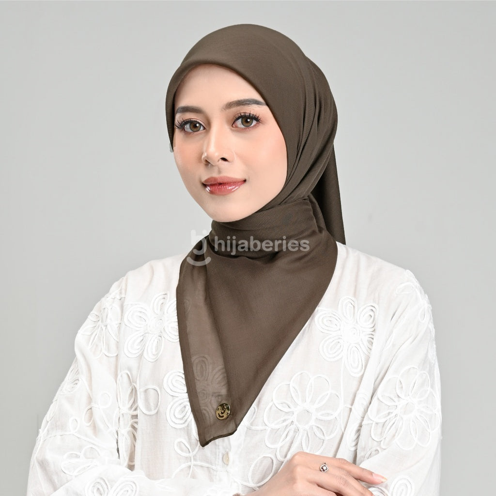 Hijaberies - Paris Legend (Hijab Segi Empat 110x110 cm)