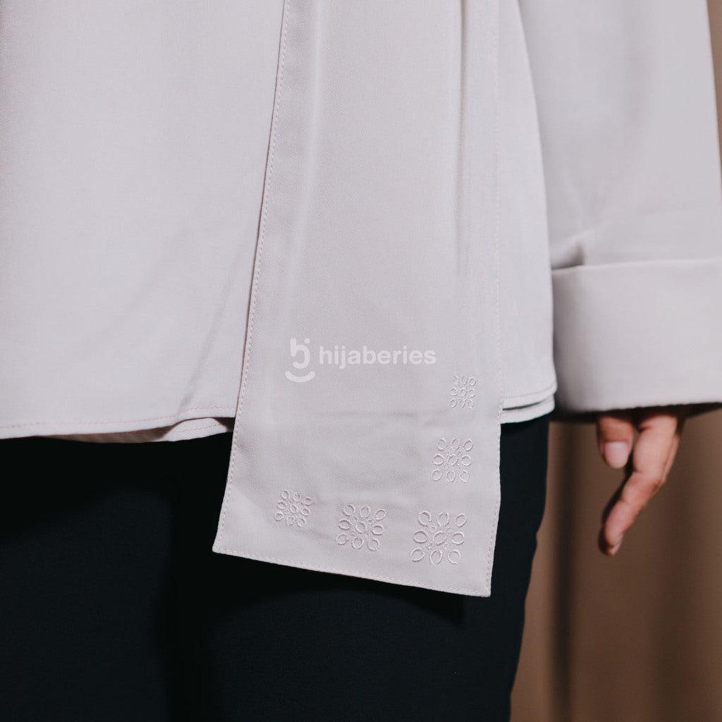 Hijaberies - Asymetric Collar Blouse (Blouse Asimetris Wanita bahan Poly Premium | Cocok Untuk Acara Formal/Kondangan/Raya)