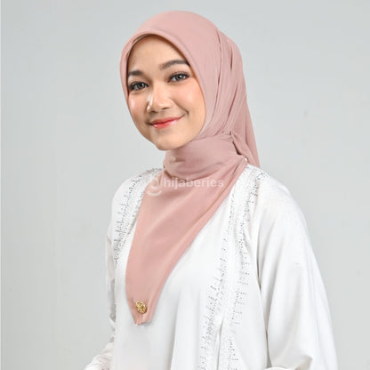Hijaberies - Emily Paris Plain LC (Hijab Segiempat Paris Voile)