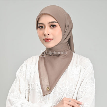 Hijaberies - Paris Legend (Hijab Segi Empat 110x110 cm)