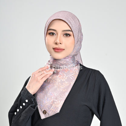 Hijaberies - Atalia Digital Pouch (Hijab Motif Segiempat Ukuran 110x110 cm)